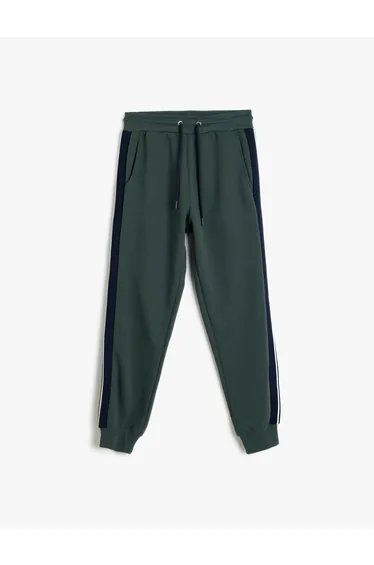 بنطلون رياضة أخضر