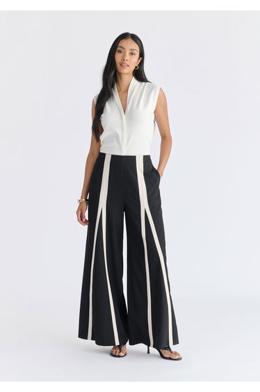 Contrast Detail Wide Leg Trousers