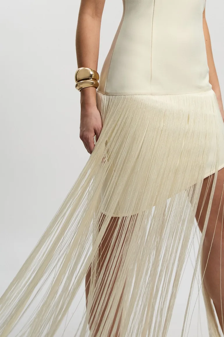 فستان محبوك بحواف شراشيب - 2