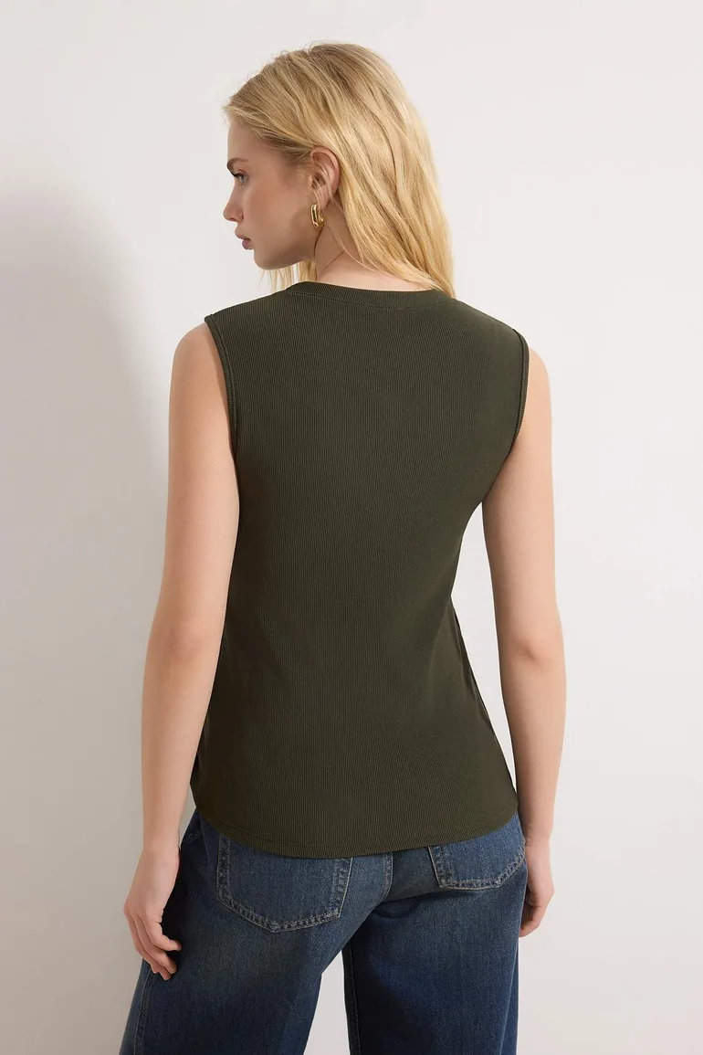 Khaki Accessory Buttoned Crew Neck Regular Length Vest Knitted Blouse - 3