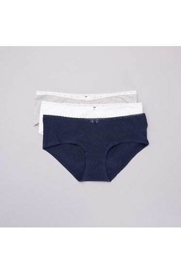 Pack of 3 maternity boy shorts white
