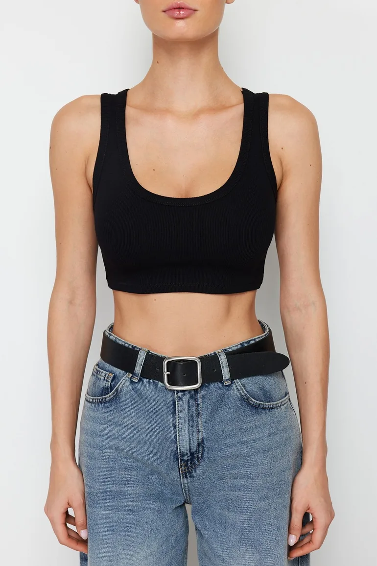 Black Strap Crop Ribbed Flexible Knitted Undershirt - 3