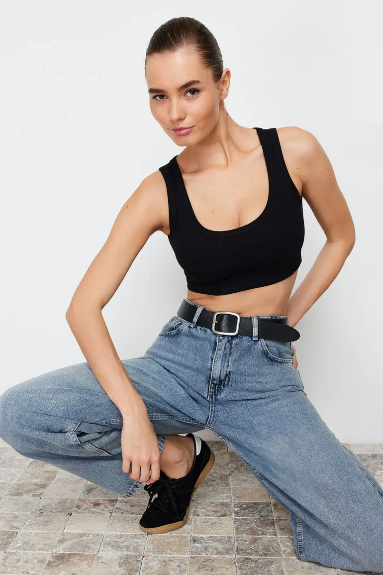 Black Strap Crop Ribbed Flexible Knitted Undershirt - 1