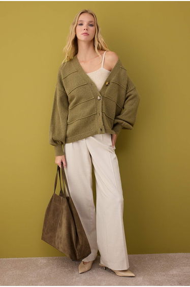 Khaki Soft Texture Wide Pattern Knitwear Cardigan