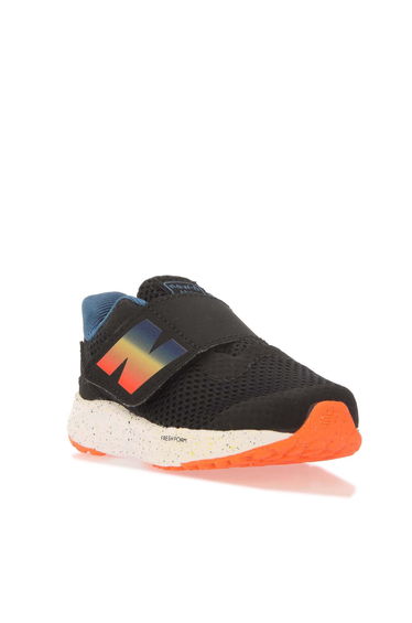 Boy's New Balance Infants Fresh Foam Arishi v4 Hook & Loop Trainers in Black