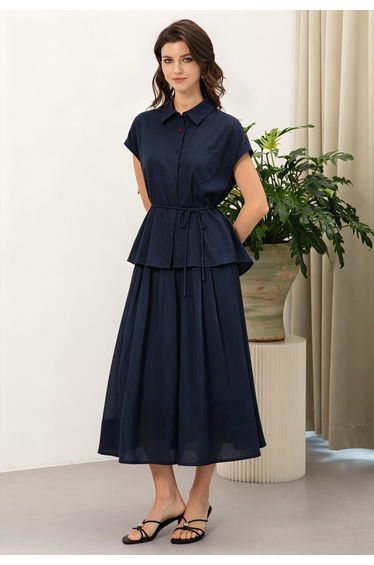Buttoned Waist Side Pocket Pleated Midi Skirt in Navy