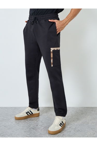 Men Black Graphic Print Slim Fit Joggers