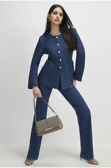 بليزر ريفر آيلاند كحلي