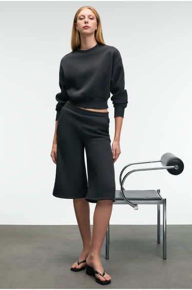 GRIMELANGE KARALIS Women's Cotton Crew Neck Crop Anthracite Sweatshirt