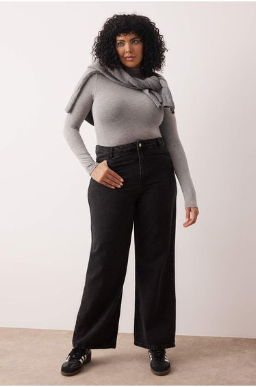 Plus Size Jeans - Gray - Wide leg