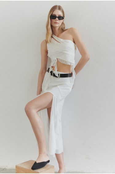 Limited Edition Ecru Slit and Ruffle Detailed Lined Flexible Midi Knitted Tulle Skirt