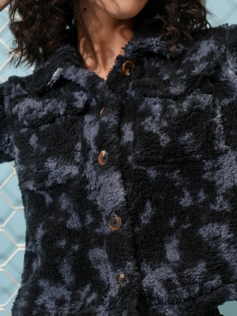 Abstract Print Button Detail Collared Jacket - 4