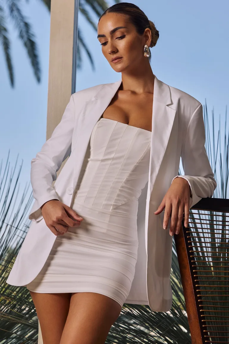 Oversized Single-Breasted Blazer in White - 2