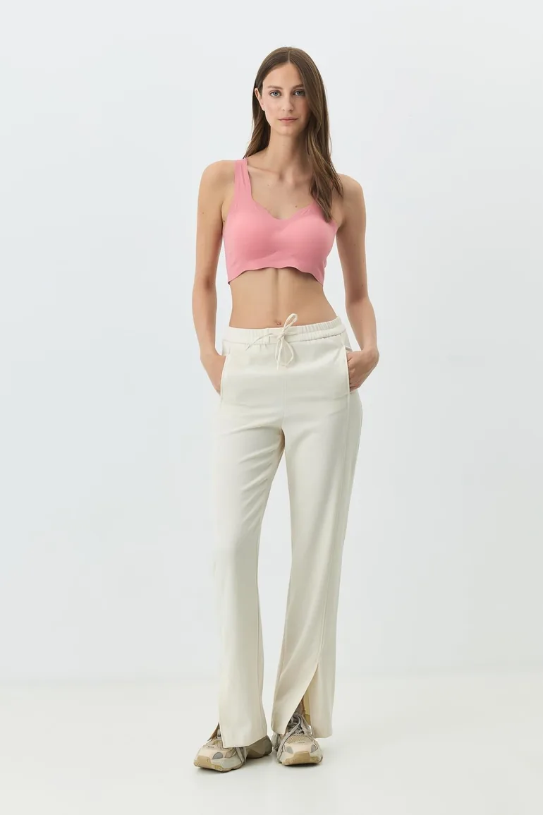 Seamless Laser Cut Bra With Removable Pads