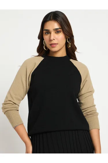 Two-Tone Raglan Sleeve Knit Sweater