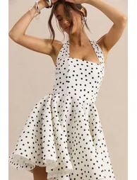فستان قصير بياقة هالتر بطبعة منقطة لون أسود و أبيض - 2