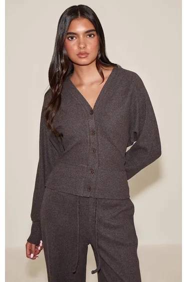 كارديغان بريتي ليتل ثينق بني بأكمام طويلة