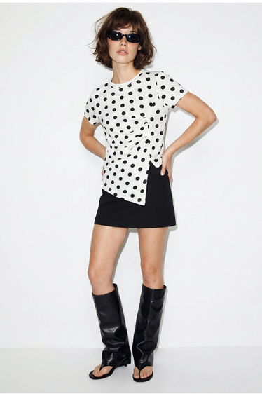 LUCCI Women's Fitted Polka Dot Crew Neck T-Shirt