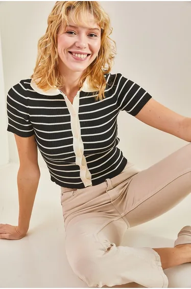 بلوزة لون أسود