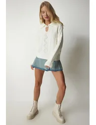 Women's Bone Pearl Buttons Pattern Knitwear Sweater
