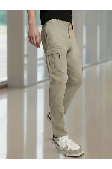 Men Beige Mid Rise Slim Fit Cargo Pants