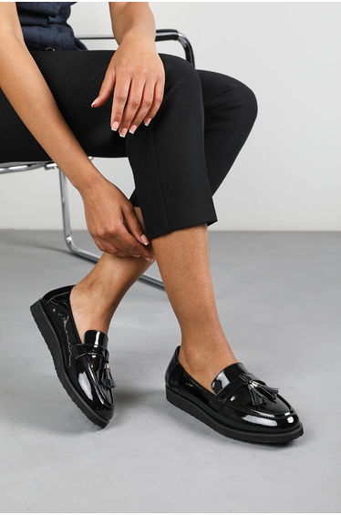 Kennedy Tasseled Loafers in Black Patent Finish