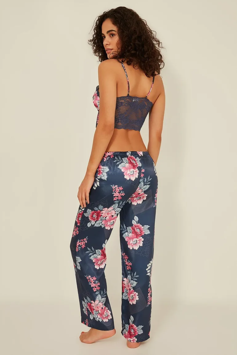 Women's Patterned 3 Piece Satin Pajama Set - 6
