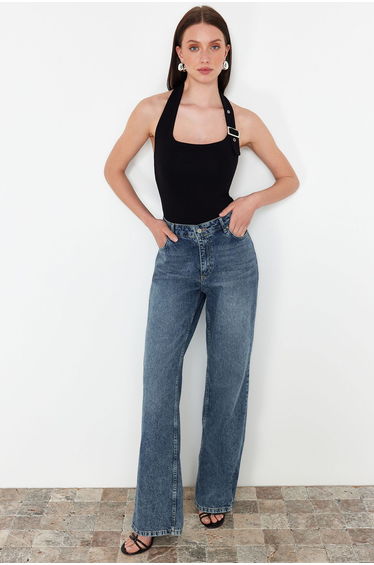 Black Halter Neck Belt Detail Fitted Knitted Blouse