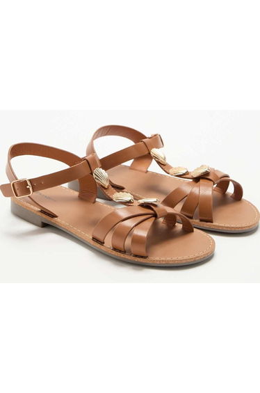 Flat sandals with fancy shell embellishments BROWN