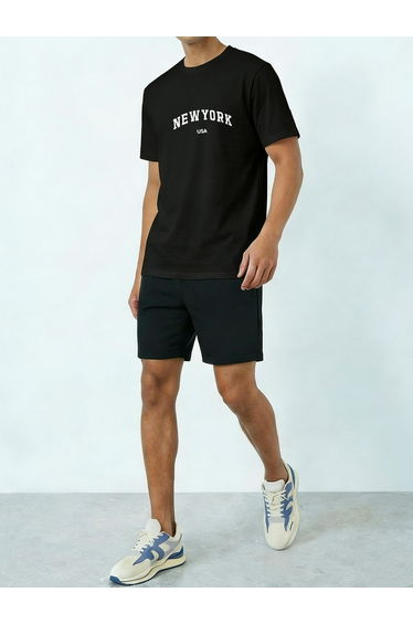 Men Black Graphic Print Round Neck Short Sleeve T-Shirt and Shorts Co-Ords