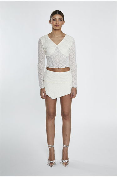 Low Waist Lace Mini Skirt in Cream Lace