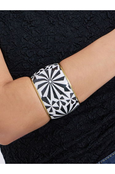 Maze Printed Bangle Bracelet