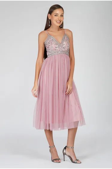 فستان ميدي مزين بأحجار لون أرجواني