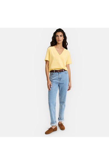 Loose Fit V-Neck T-Shirt with Short Sleeves