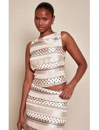 بلوزة بياقة عالية بطبعة منقطة - ذهبي - 1