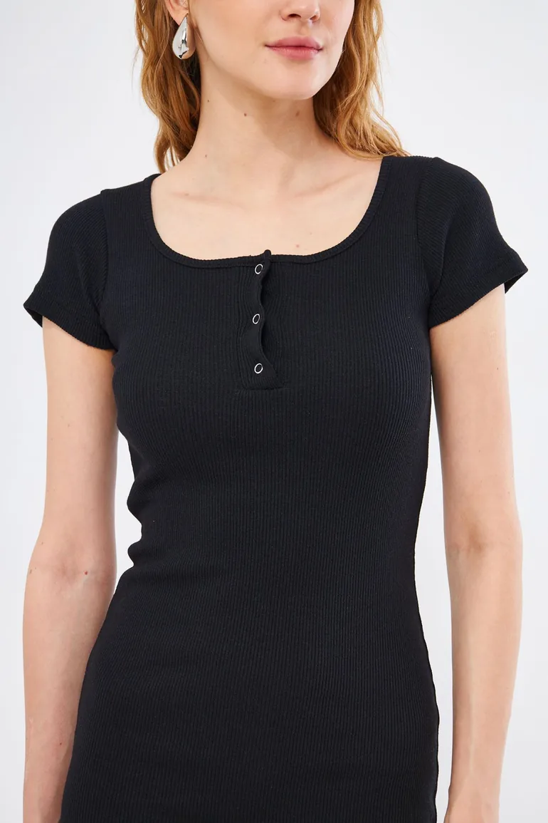 Women's Black Short Sleeve Dress with Snap Fasteners - 3