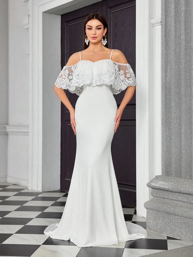 Leely Elegant Spaghetti Straps Cold Shoulder Wedding Dress - 4