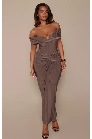 فستان ماكسي مزموم - للمقاسات الممتلئة