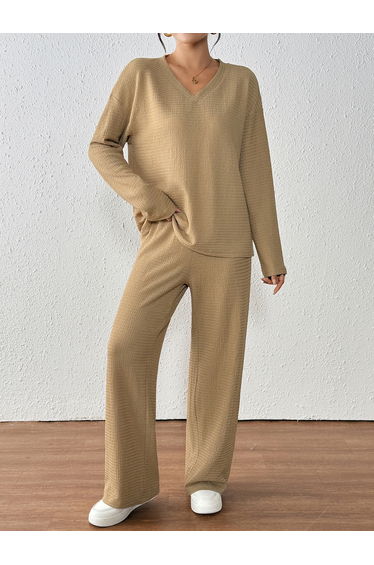 Textured V Neck Top and Straight Leg Pants Co-Ords