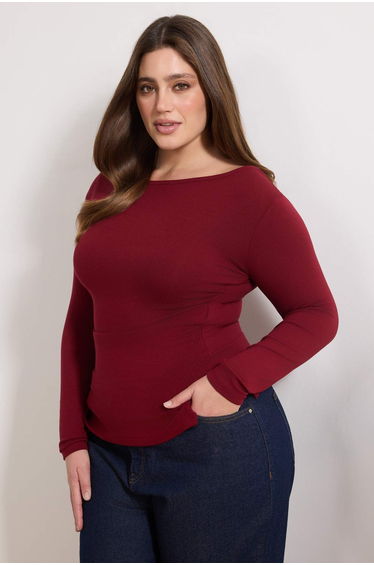 Red Soft Fabric Boat Neck Ruched Detail Knitted Plus Size Blouse