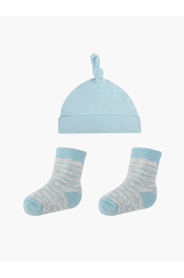 Folded Brim Newborn Cap and Socks Set