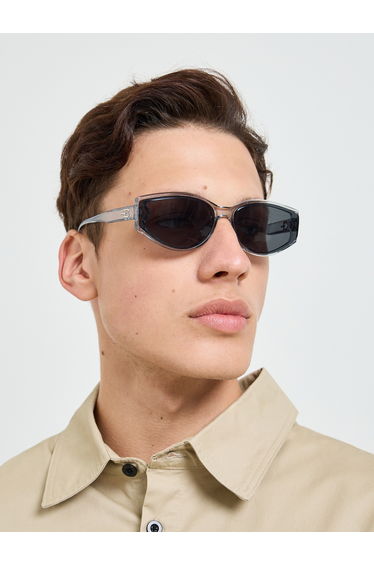 Sleek Cat Eye Sunglasses