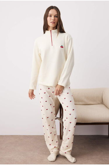 Ecru-Red Printed Zipper Waffle Knit Pajama Set