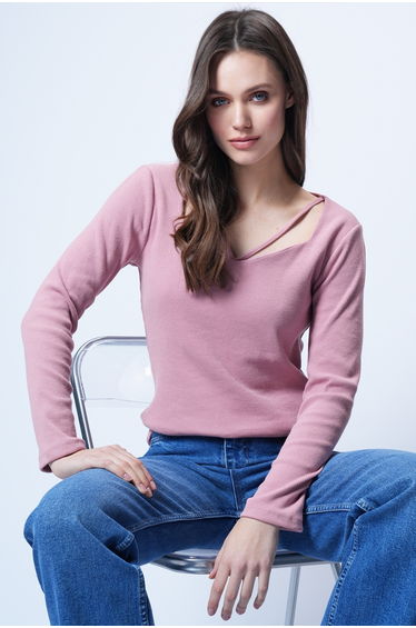 Women's Powder Heart Neckline Long Sleeve Knitted Blouse