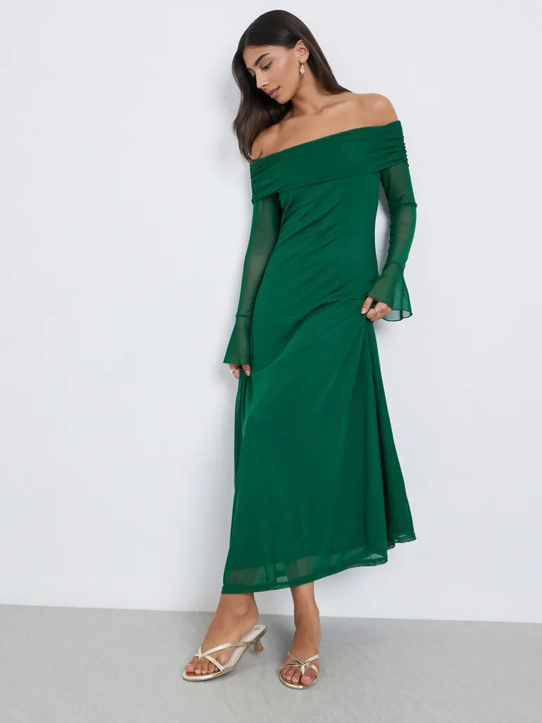 emerald green bodycon maxi dress Emerald Green Maxi Dress: Chic Bodycon Evening Gown with Slit