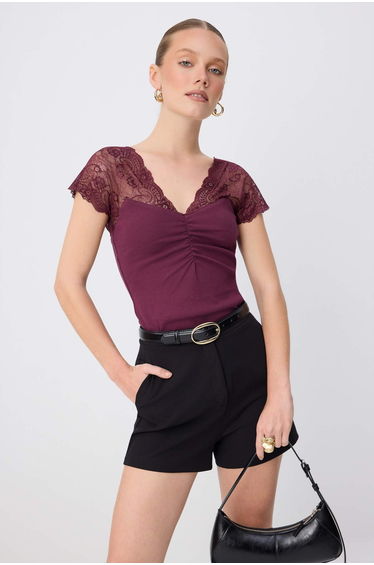 Plum Plain Fitted V-Neck Standard Sleeve Short Gathered Ribbed Stretchy Knitted Blouse