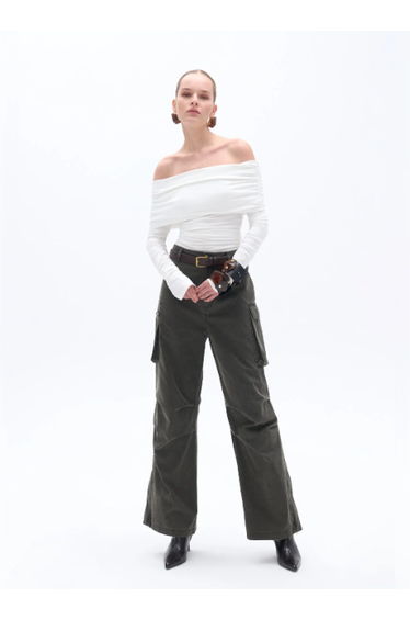 Puffed Detailed Open Shoulder Blouse