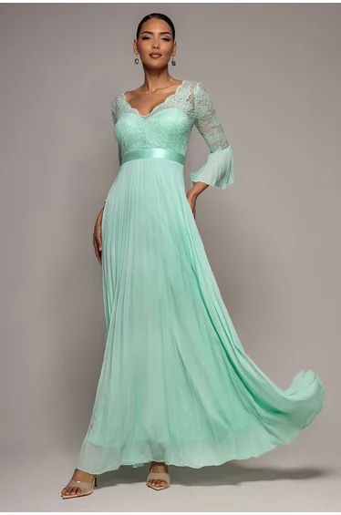 Goddiva Scalloped Lace Bodice Pleated Chiffon A Line Maxi Dress - Mint Green
