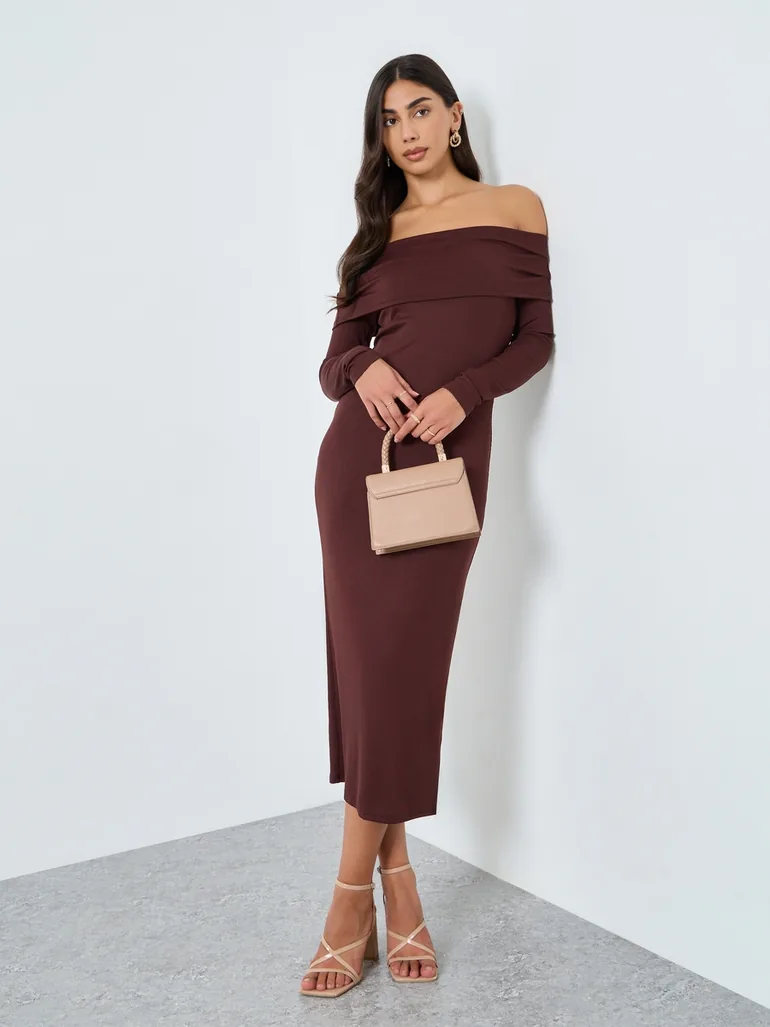 Brown Ribbed Off Shoulder Midi Dress Styli Brown : Day Dresses : VogaCloset  Oman
