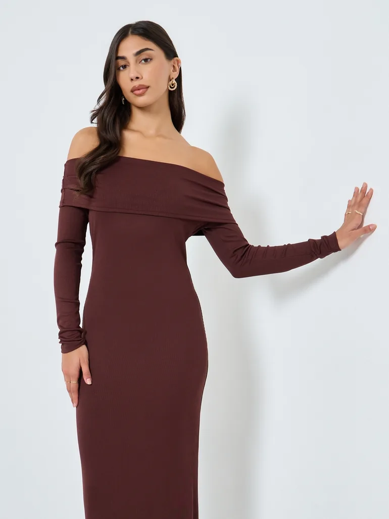 Brown Ribbed Off Shoulder Midi Dress Styli Brown : Day Dresses : VogaCloset Oman Brown Ribbed Off Shoulder Midi Dress Styli Brown : Day Dresses : VogaCloset Oman